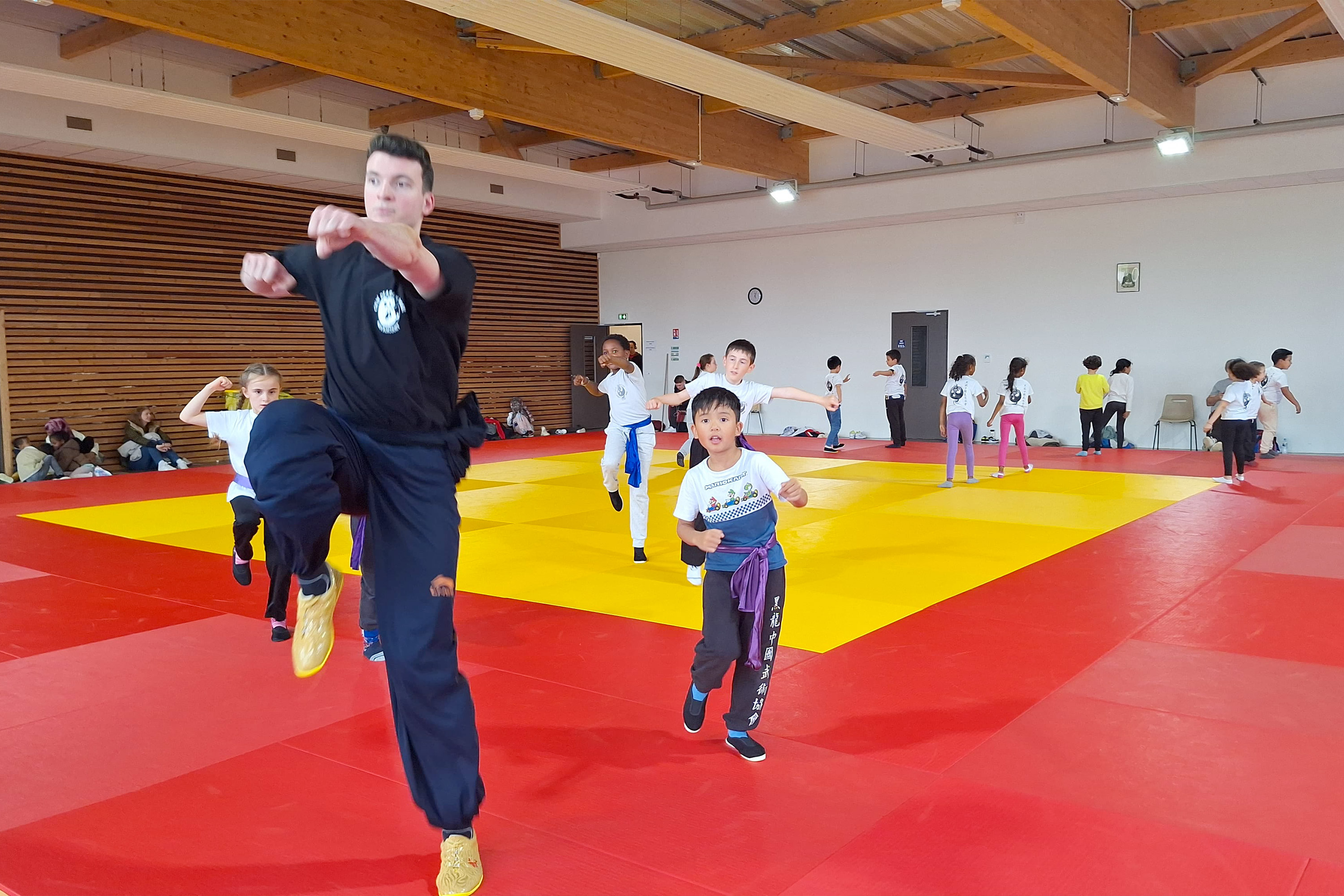 Club de Kung fu Wushu CKW Dragon Noir à Guyancourt - Cours enfants